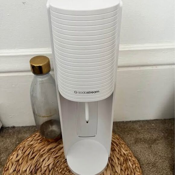 SodaStream Terra (White) CO2 Sparkling Water Maker - Picture 1 of 6